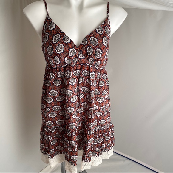 En Creme Dresses & Skirts - En Creme multicolor floral crossover front dress
